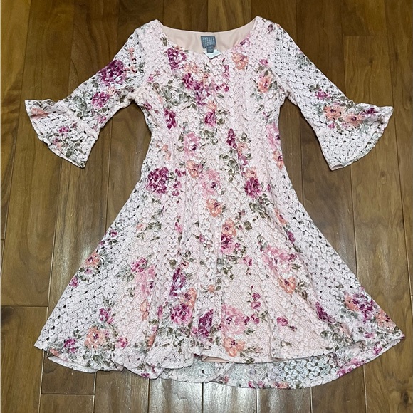 Rabbit Rabbit Rabbit Designs Dresses & Skirts - Beautiful, fully lined Floral Lace Dress